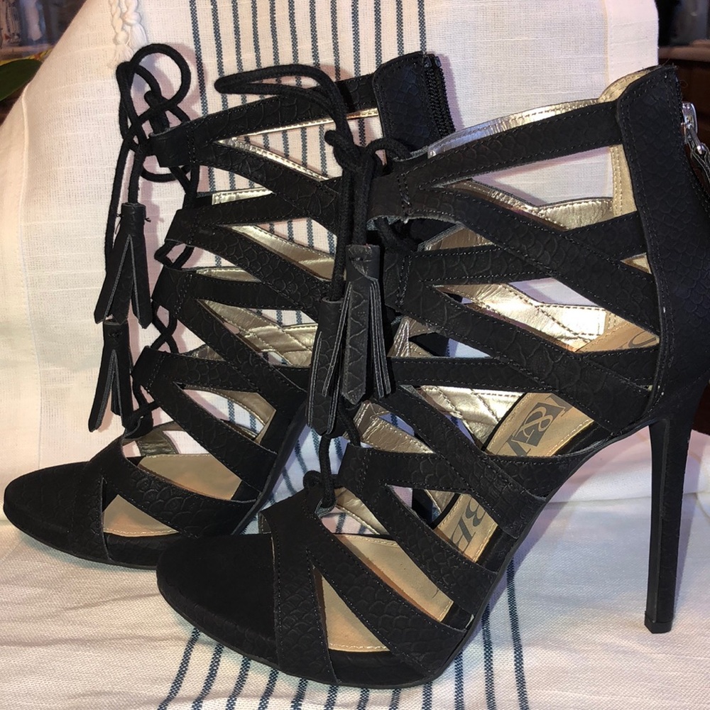 Sam & Libby Heels - Picture 3 of 11